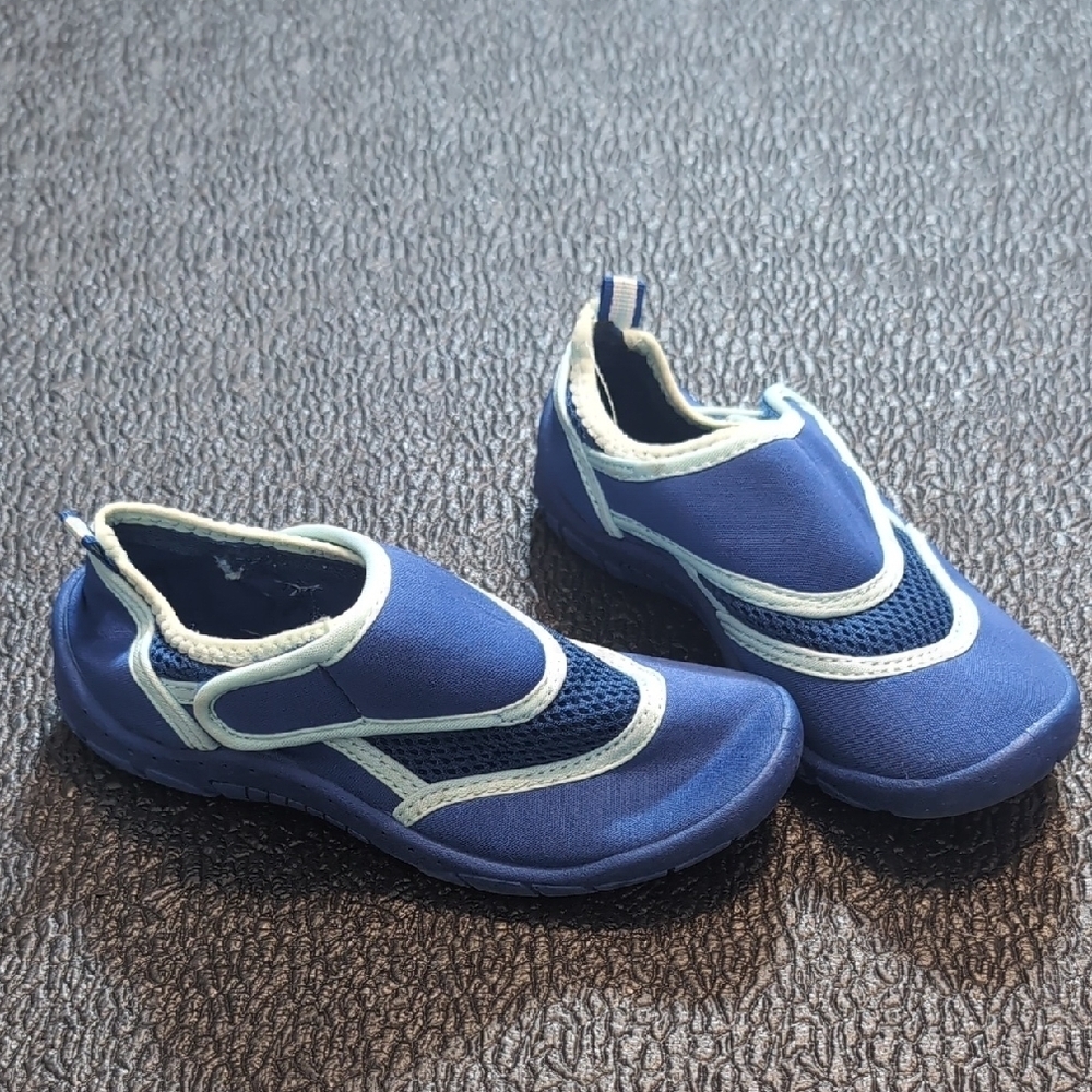 Children's Place Blue Water Shoes